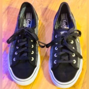Keds Double Up Sneaker.Size 7. Like New.